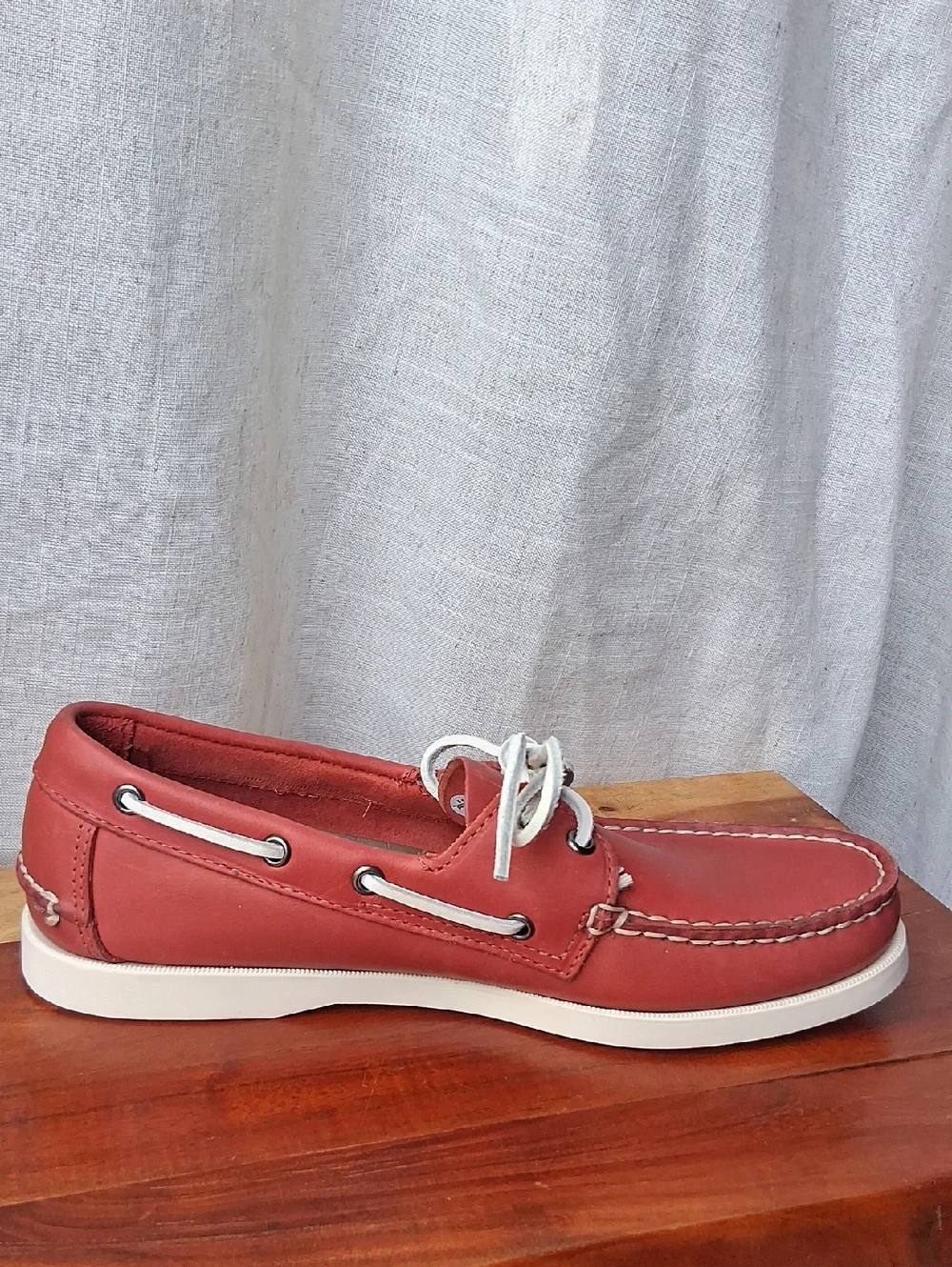 Quince Water Resistant Leather Boat Shoe Amaro Red 9.5